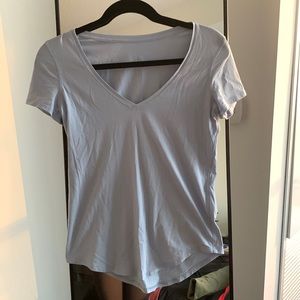 Love T-shirt- lululemon size 4
